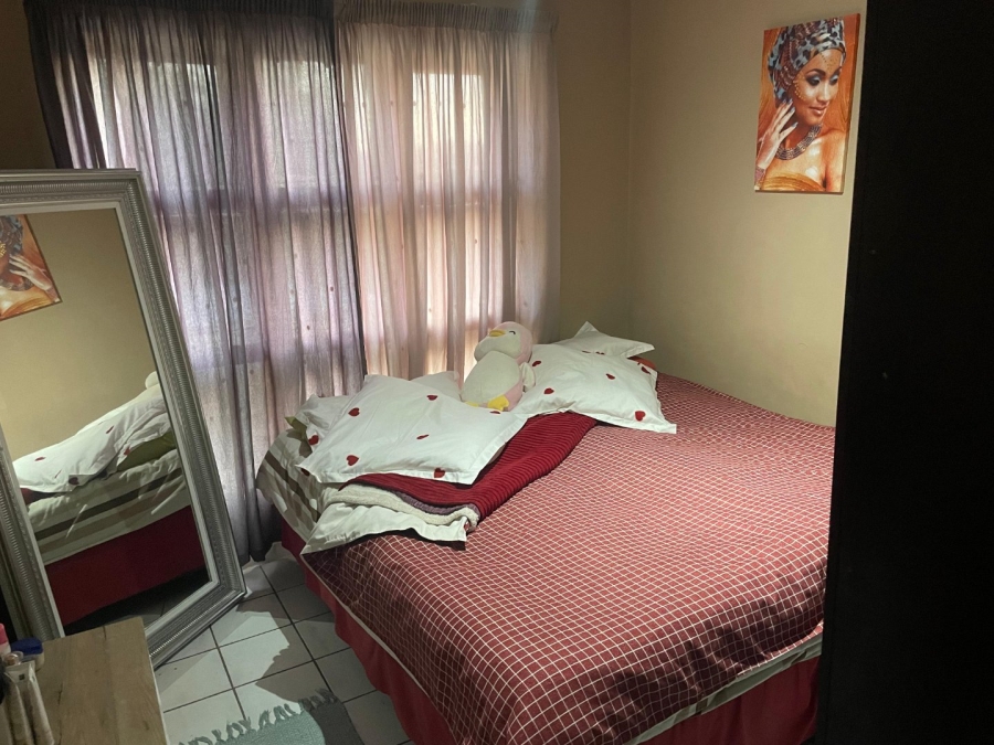 5 Bedroom Property for Sale in Amalinda Eastern Cape